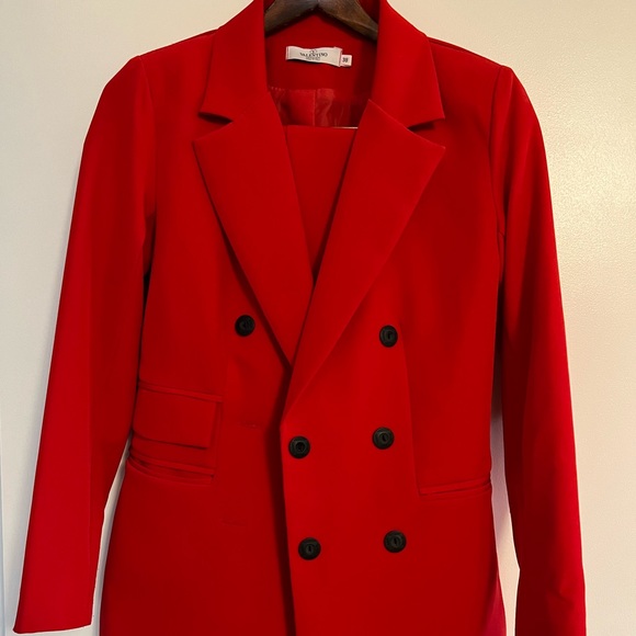 Set - Picture 2 of 3